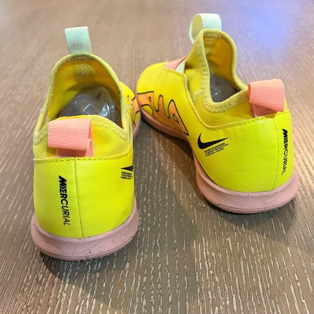 Nike Jr. Mercurial Zoom Vapor 15 Size 3.5Y Yellow Strike/Volt Ice DJ5619-780